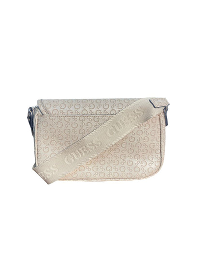 Bolso Crossbody GUESS Monogram – Elegancia y Estilo Diario