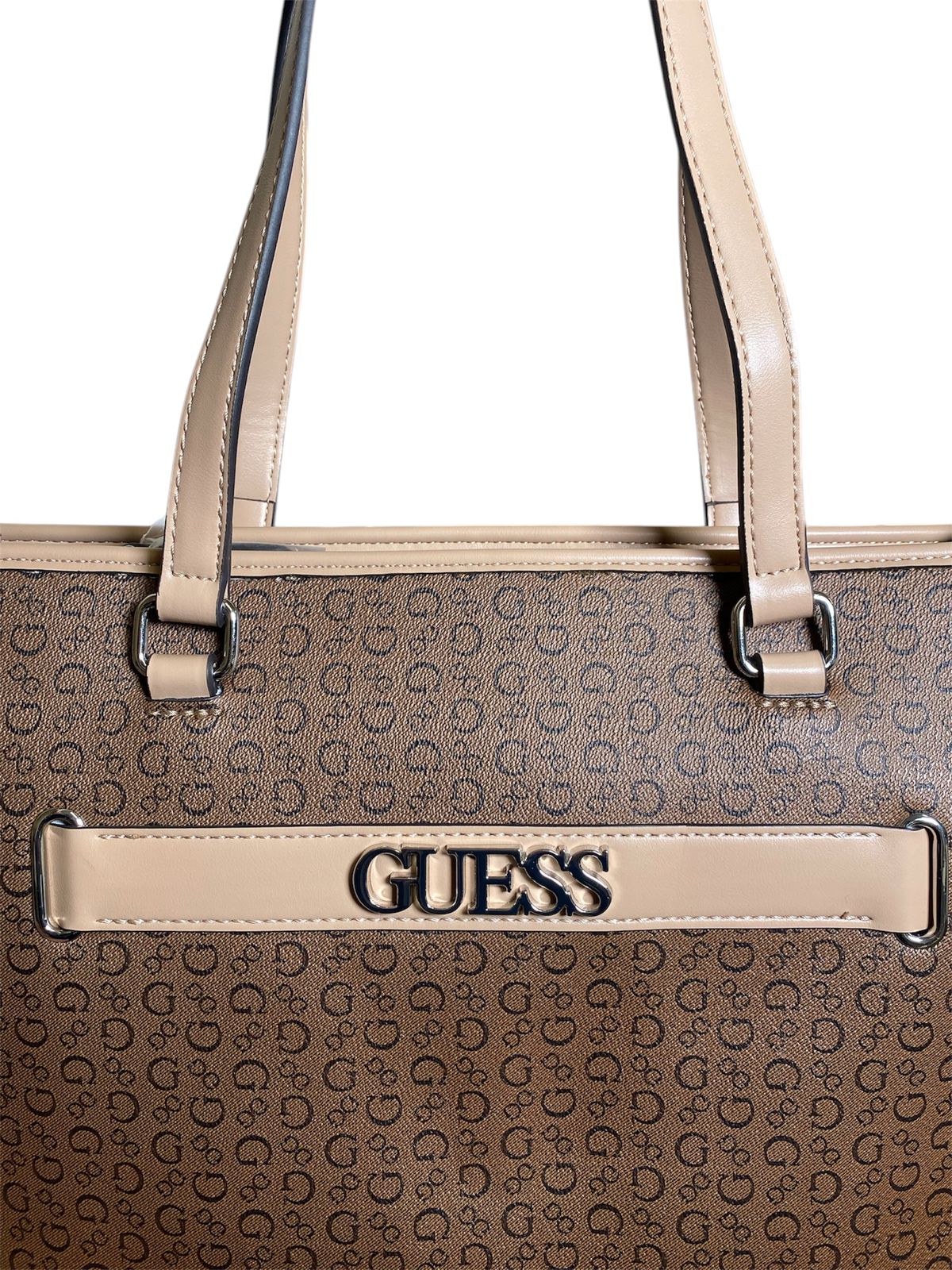 Bolsa Tote Guess Monogram – Elegancia Café y Estilo Diario