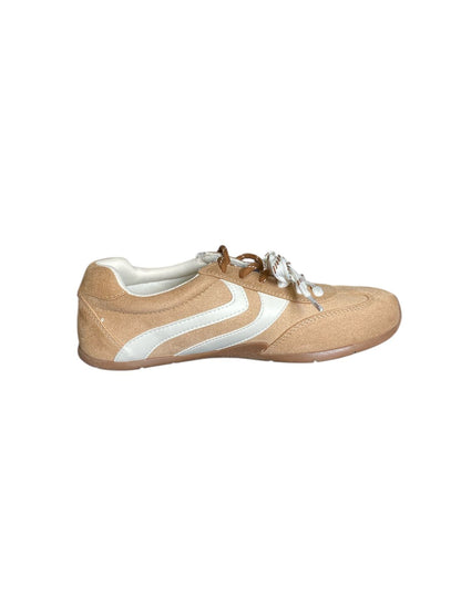 Tenis Steve Madden "Retro-Vibe" – Camel y blanco DAMA
